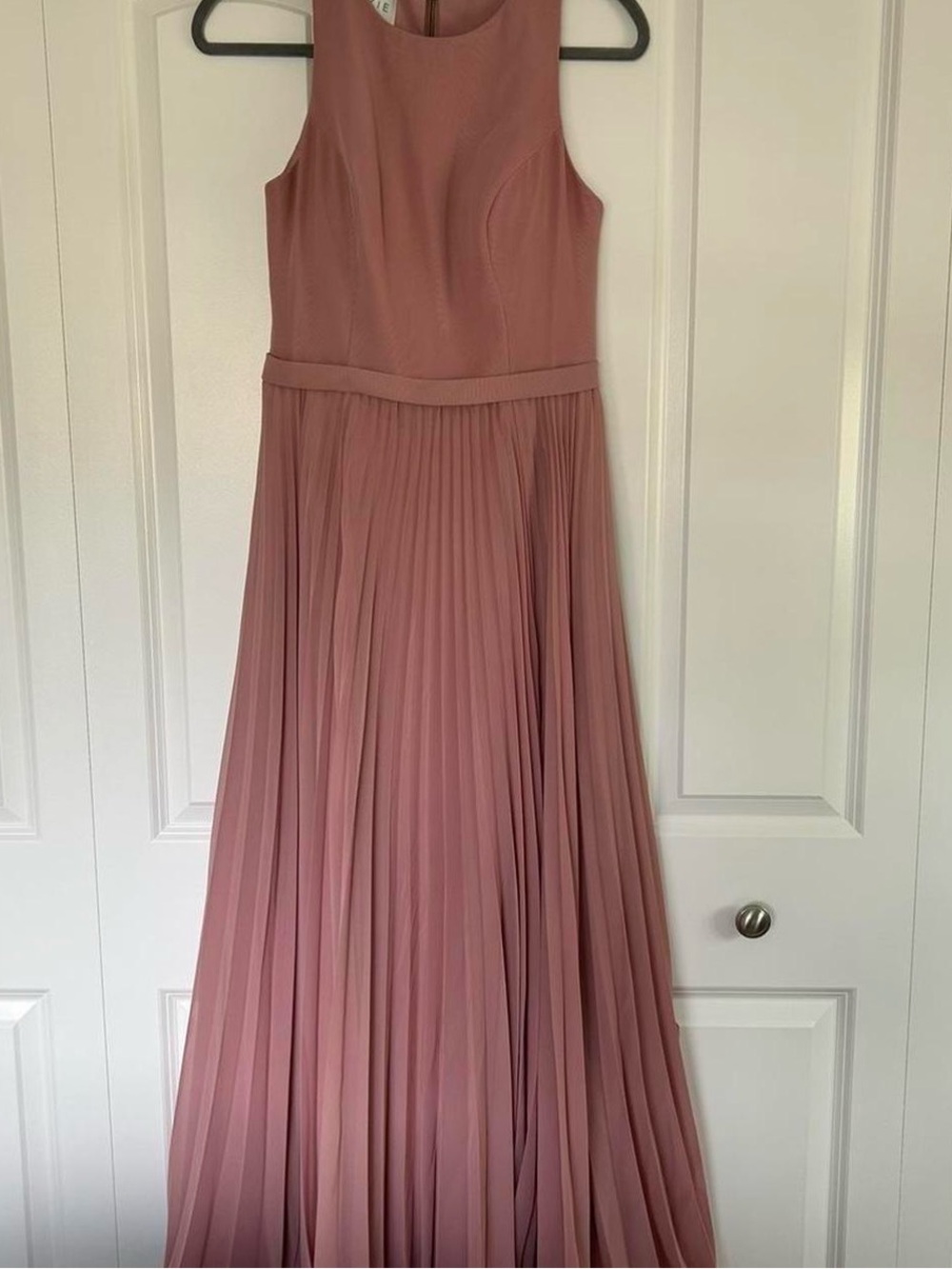 Sleeveless Pleated max Dress in Dusty Rose Size M - Picture 3 of 5